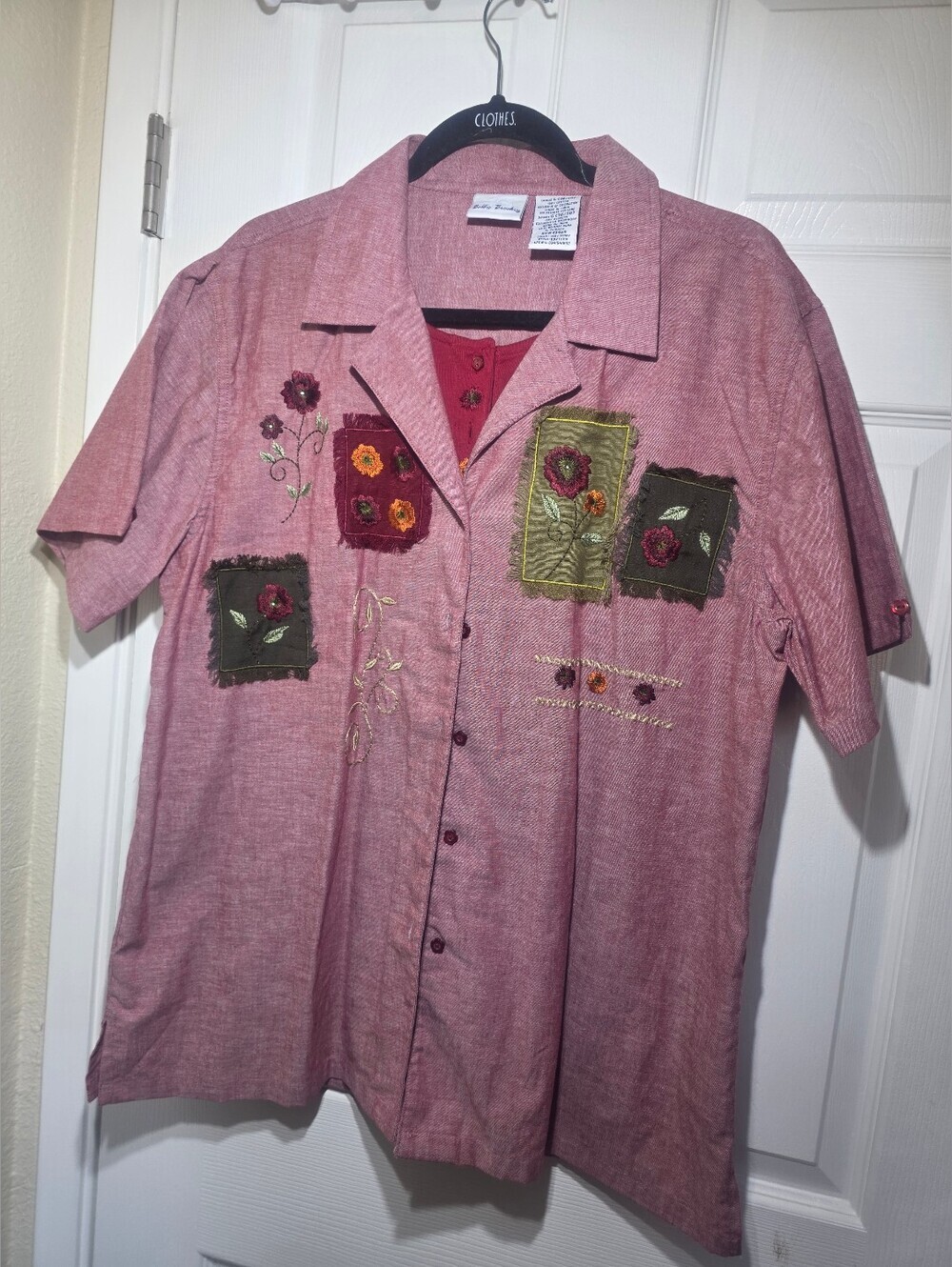 Bobbie Brooks Embroidered Patchwork Button Front Shirt Women’s Large 12/14 Berry